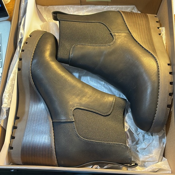 Crown vintage Marleen Chelsea boots - Picture 3 of 12